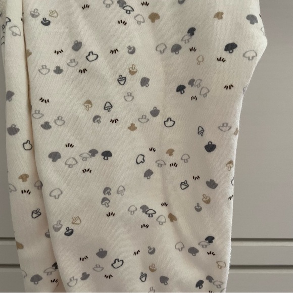 Hanna Andersson 3-6 Month Mushroom Pants - Picture 4 of 4
